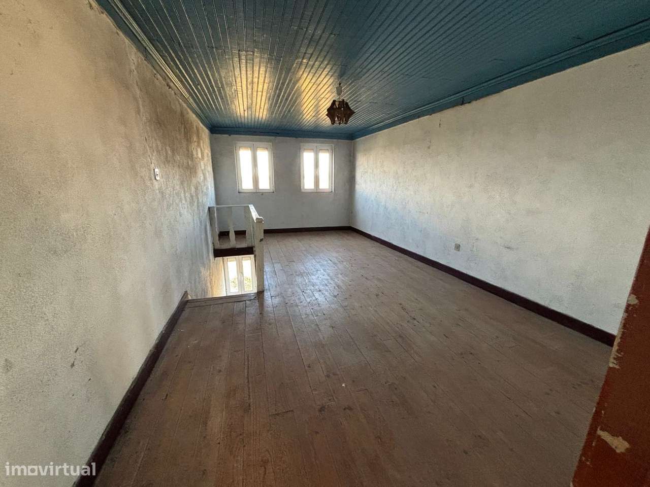 Moradia para Restaurar T4 Venda em Santa Marinha e São Martinho,Seia-8