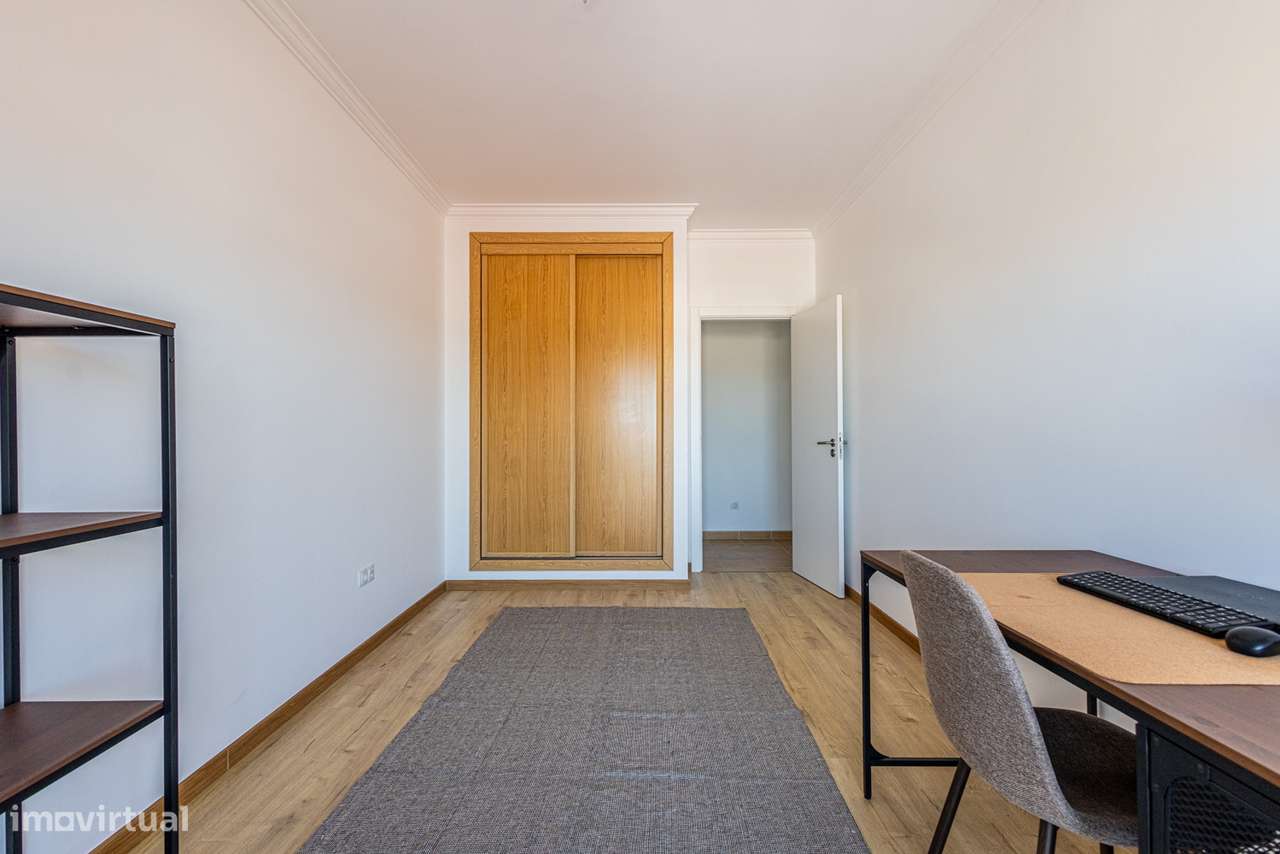 Apartamento T3 de Excelência no Centro do Cartaxo-28