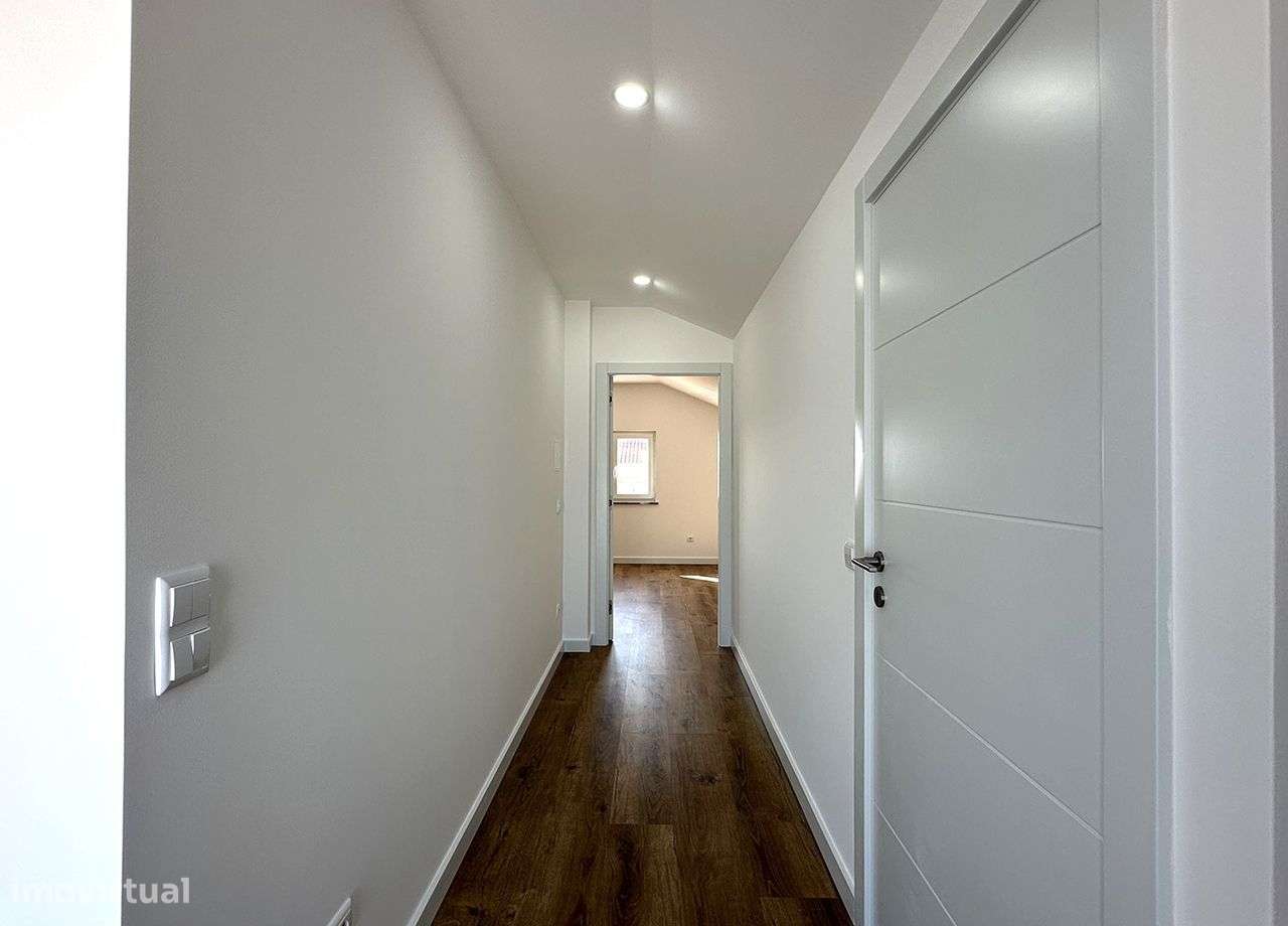 Espaçosa Moradia V4 com piscina - Coimbrã / Peniche-29