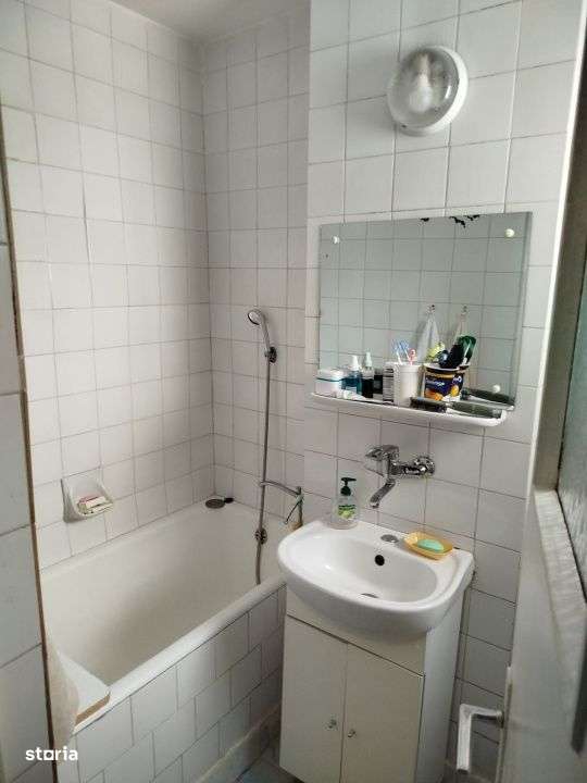 Apartament 3 camere, decomandat, Piatra Neamt-3