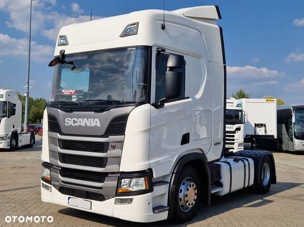 Scania Navi, Zbiorniki 1500 l / Dealer Scania Warszawa - 3