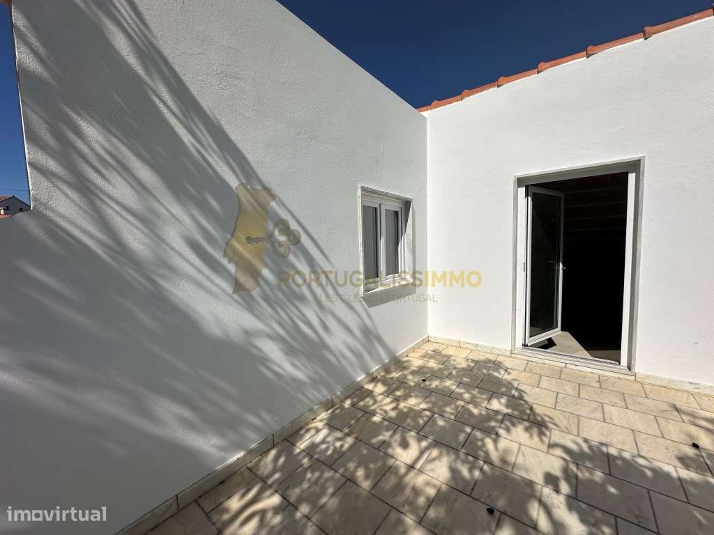 Vende-se: Moradia Familiar Espaçosa e Versátil na Madalena, Tomar.-33