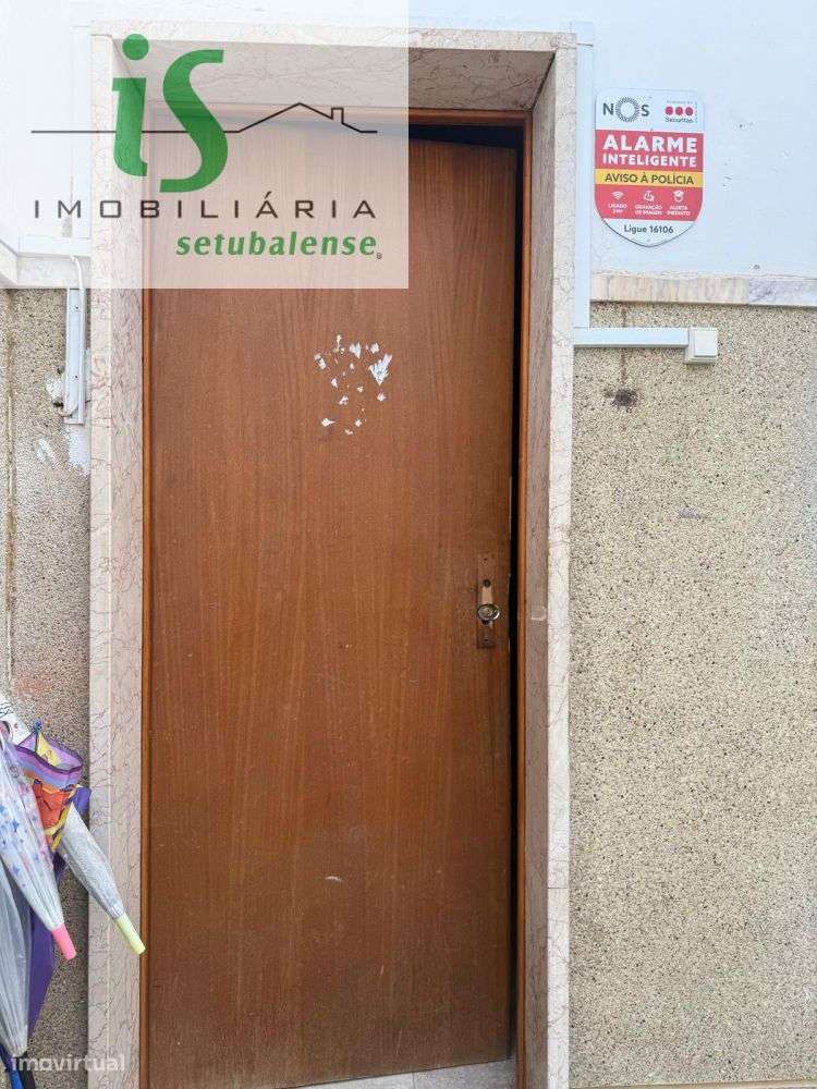 APARTAMENTO T3 NO MONTALVÃO EM SETÚBAL (3º ANDAR SEM ELEVADOR EXCEL-16