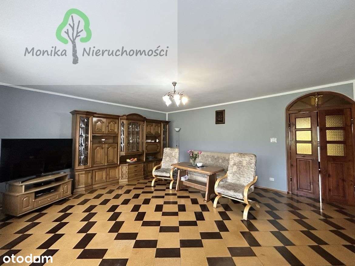 Dom jednorodzinny na dużej działce-6