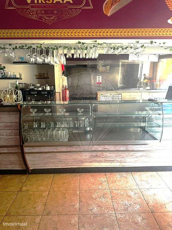 Loja  para arrendamento - Grande imagem: 2/12