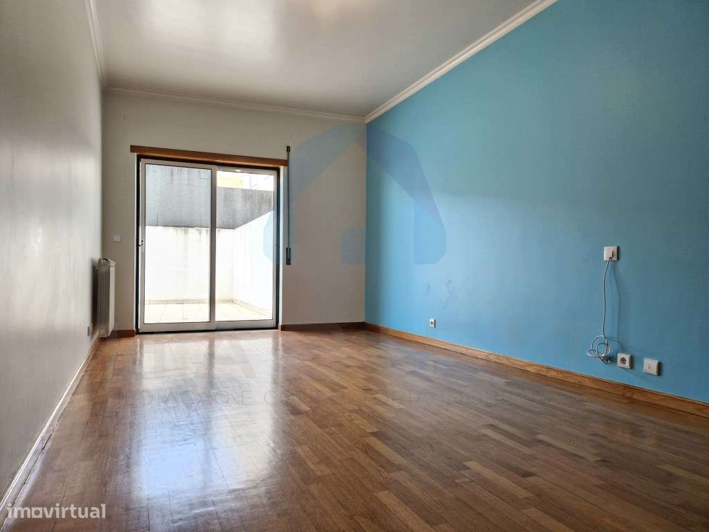 Apartamento T3 com Terraço - Pombal-23