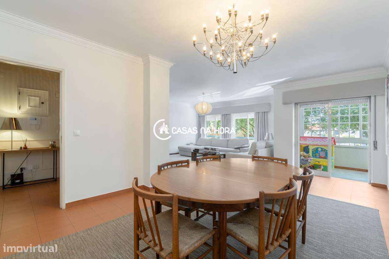 T3 como novo na Rua Garcia de Rezende, junto ao Colégio Amor de Deus - Grande imagem: 2/27