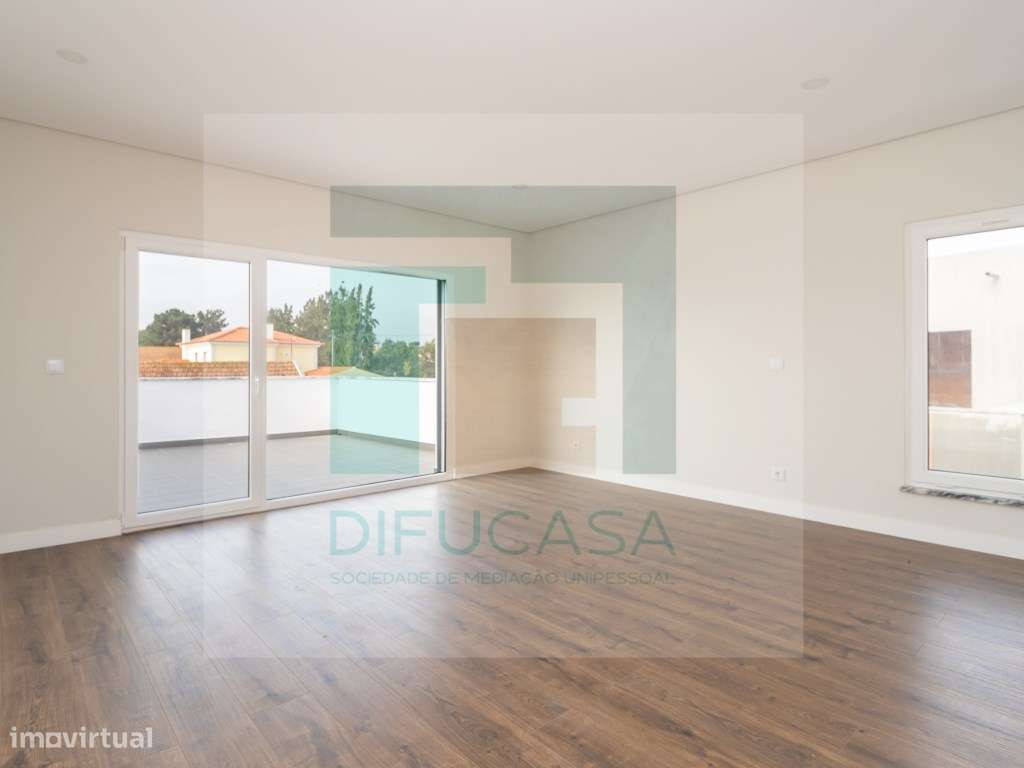 R128 Moradia T6 Azeitão-44