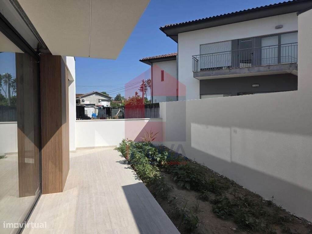 Moradia V3+1 com Piscina, Turiz - Grande imagem: 4/60