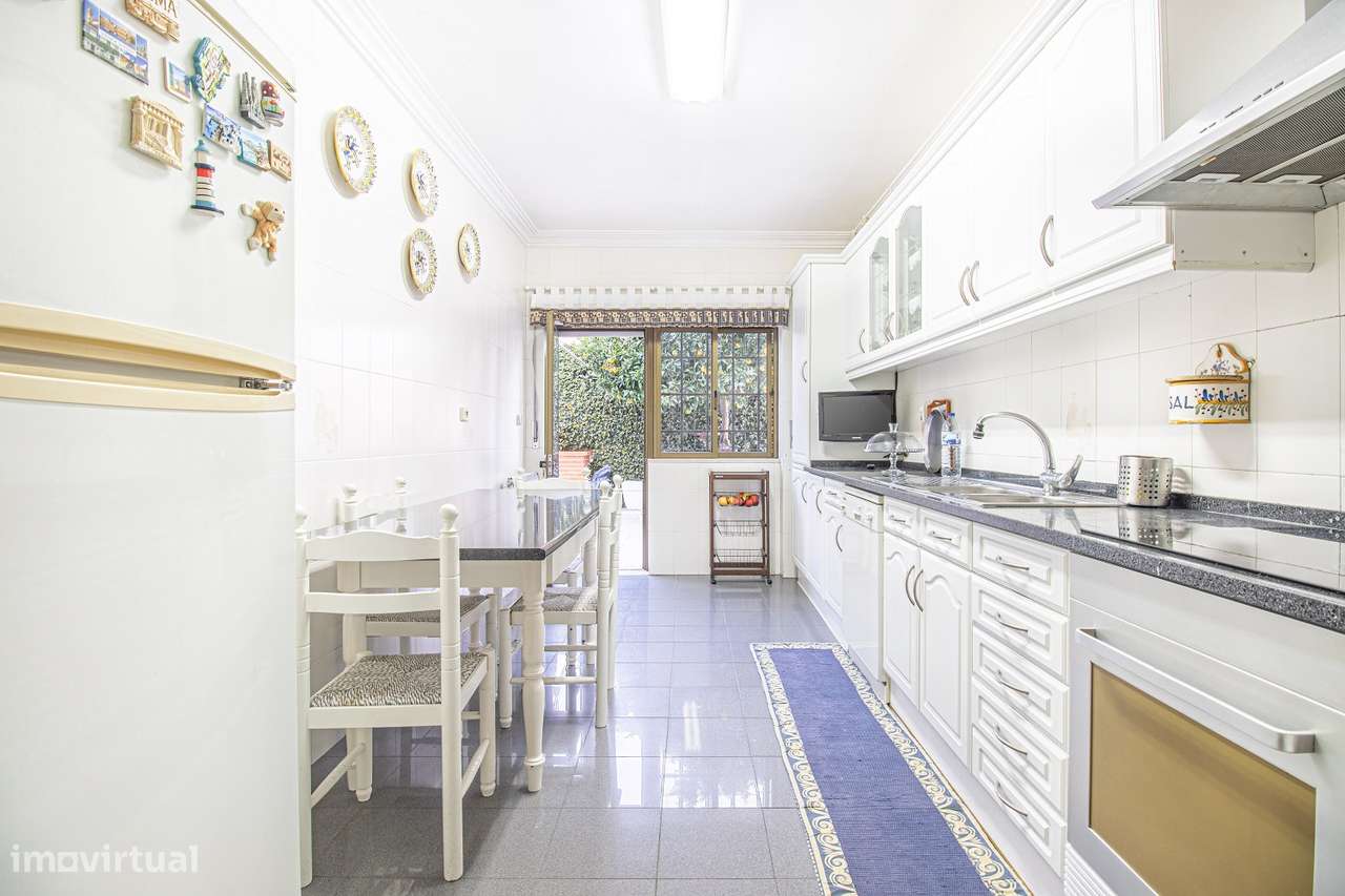 Excelente Moradia a venda em Carnaxide - Grande imagem: 5/42