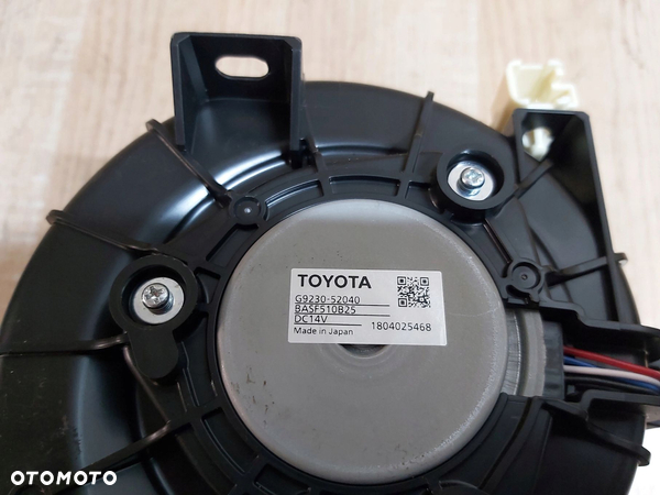 Toyota Yaris III wentylator dmuchawa baterii G9230-52040 - 3