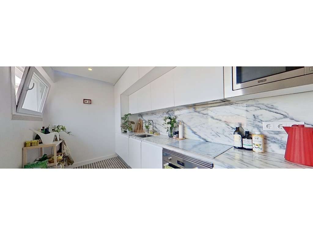 Apartamento T3 em Campo de Ourique-8