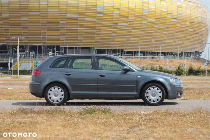 Audi A3 2.0 TDI DPF Quattro Ambition - 2