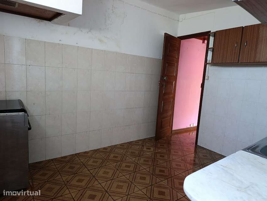 Moradia T4 p/remodelar, Póvoa, Figueira de Lorvão, a 20 km de Coimbra-25