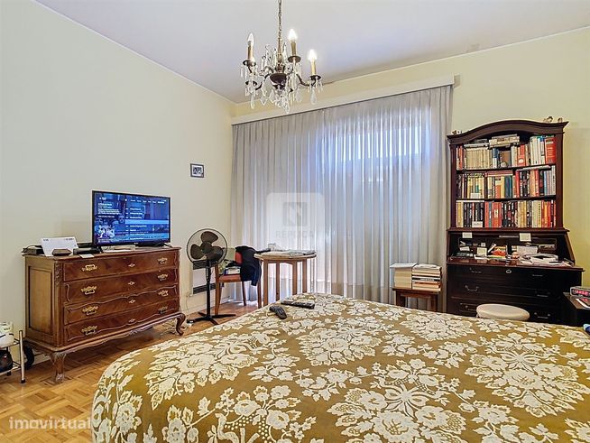Apartamento T4 com Varandas - Casa da Música, Porto-21