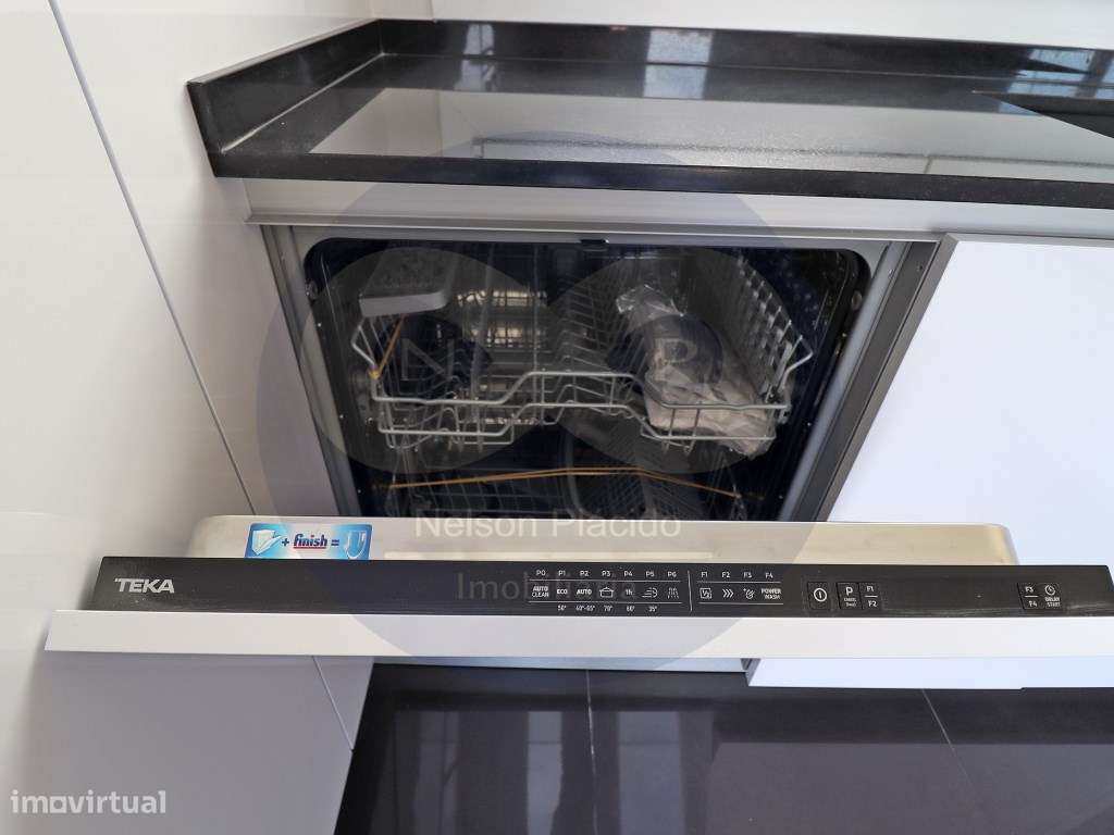 Moradia Independente T5, com piscina, em Ponte do Rol - Torres Vedr...-7