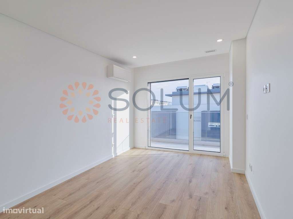 Duplex T4 novo - Portas da Cidade - Montijo-19