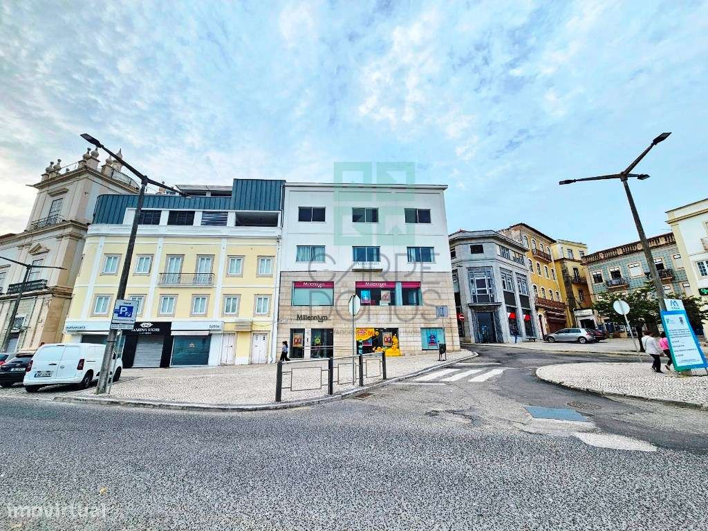 Apartamento T5 duplex, frente marina, na Figueira da Foz-7