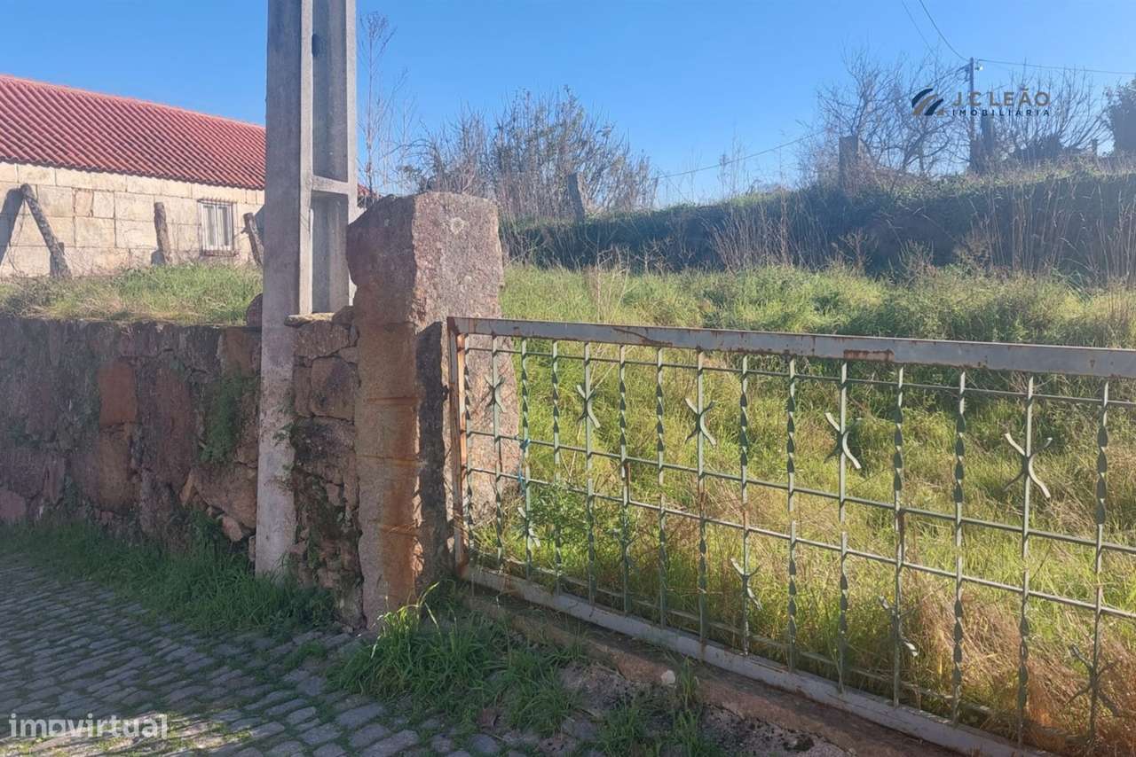 Terreno Rústico c/ 529m2 localizado em Abragão, Penafiel - Grande imagem: 4/15