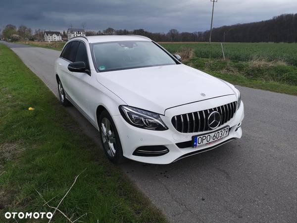 Mercedes-Benz Klasa C 220 d 4-Matic 9G-TRONIC - 3