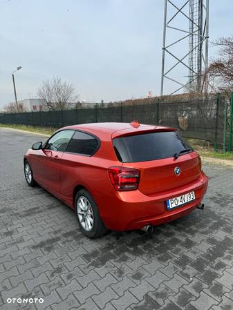 BMW Seria 1 116i - 4
