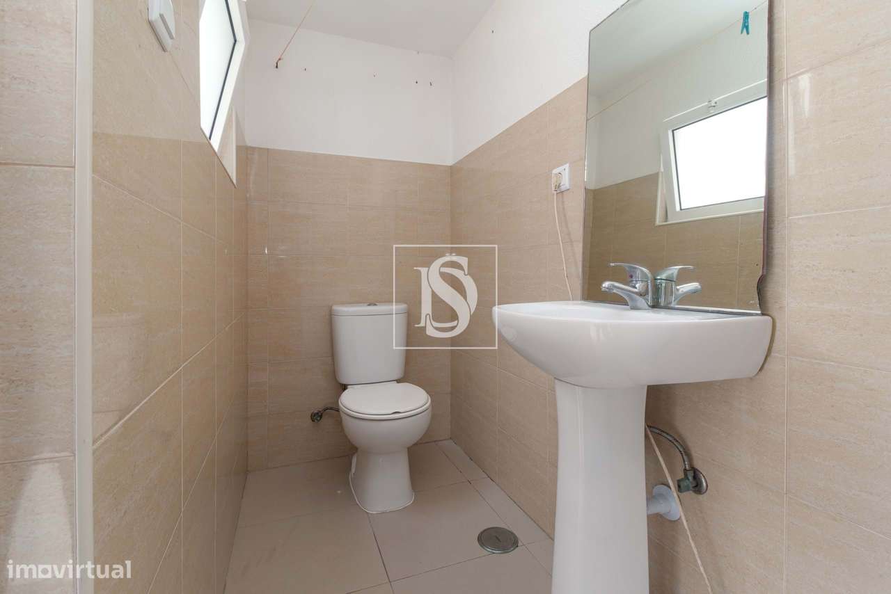 Moradia T2 com Quintal e Terreno Extra | Baixa da Banheira-18