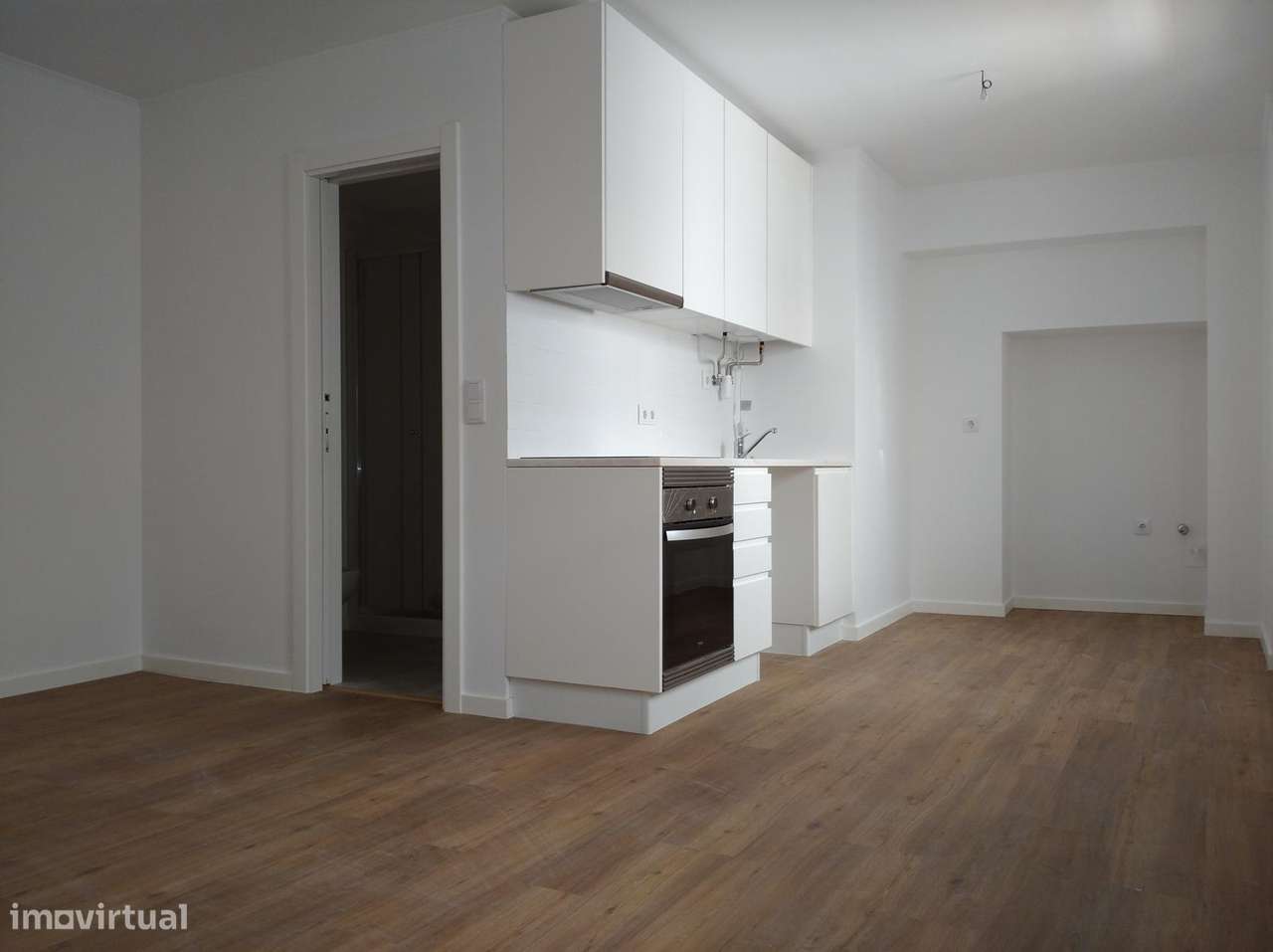 APARTAMENTO T1 NA RUA POSSIDÓNIO DA SILVA - Grande imagem: 4/13