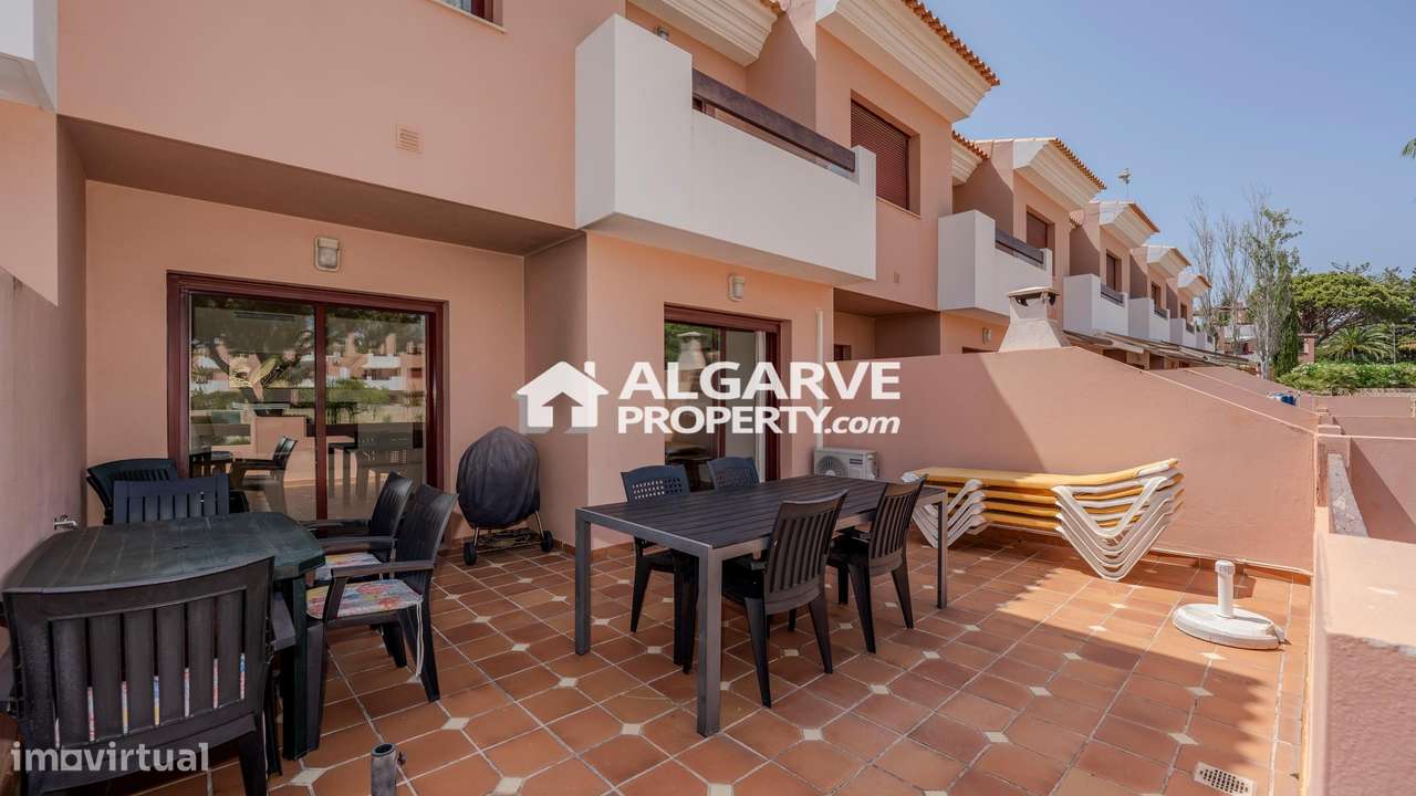Moradia V4 junto ao Campo de Golfe da Vila Sol, Algarve - Grande imagem: 4/37