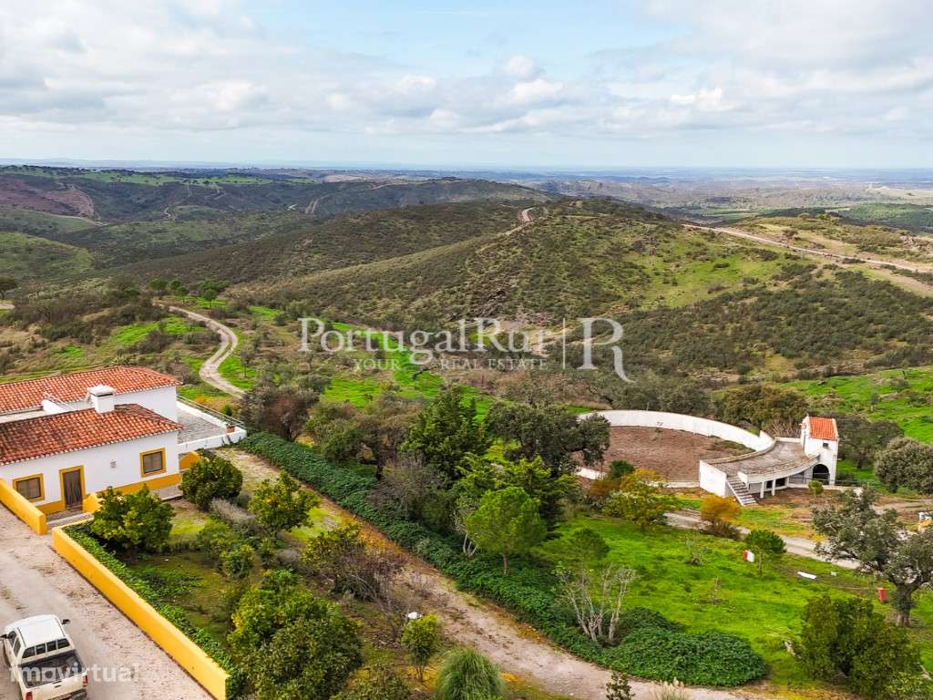 Herdade de Caça Maior com 1000 Hectares + 4 Apartamentos + Anexos-16