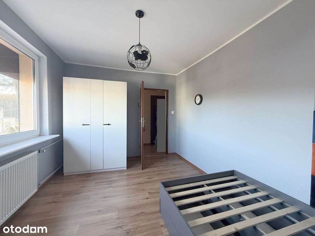 Przestronny dom z garażem i ogrodem, gotowy do wprowadzenia!-7