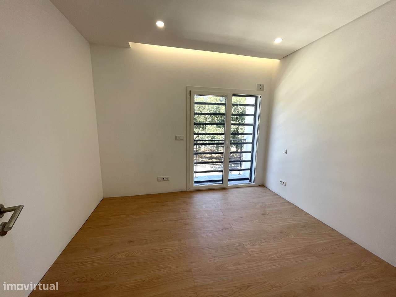 Moradia nova T3 piscina a 5 minutos das praias de Sesimbra-15