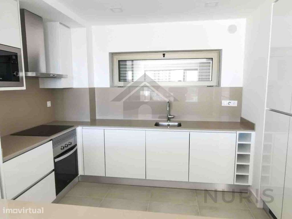 Apartamento T1 para Arrendamento Anual na Praia da Rocha - Grande imagem: 5/16