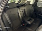 Volvo XC 60 B4 MHEV AT8 AWD Momentum - 12