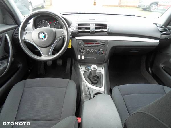 BMW Seria 1 116d - 11