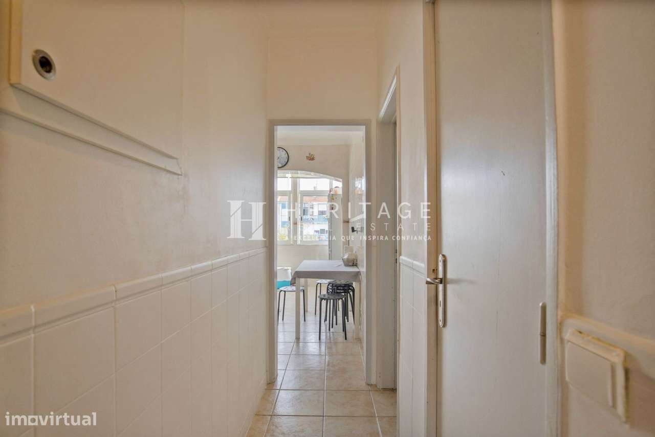 T2 com excelente luz natural no Lavradio | Próximo de tudo - Grande imagem: 4/18