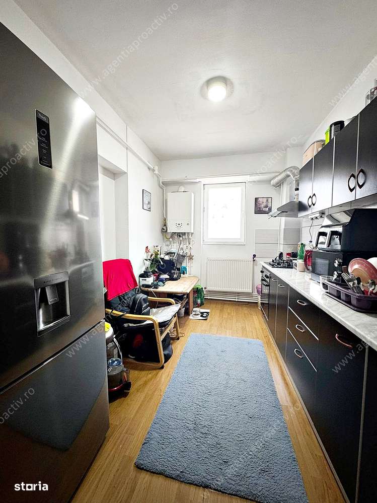 Apartament de vânzare, 2 camere decomandat, Mazepa 2, Galați. - Imagine principală: 5/9