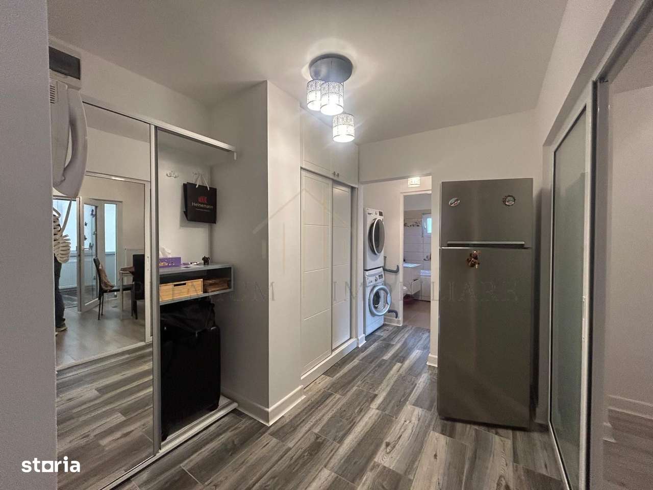 Apartament 2 camere decomandat, complet renovat, etaj 3/4,zona de sus-12