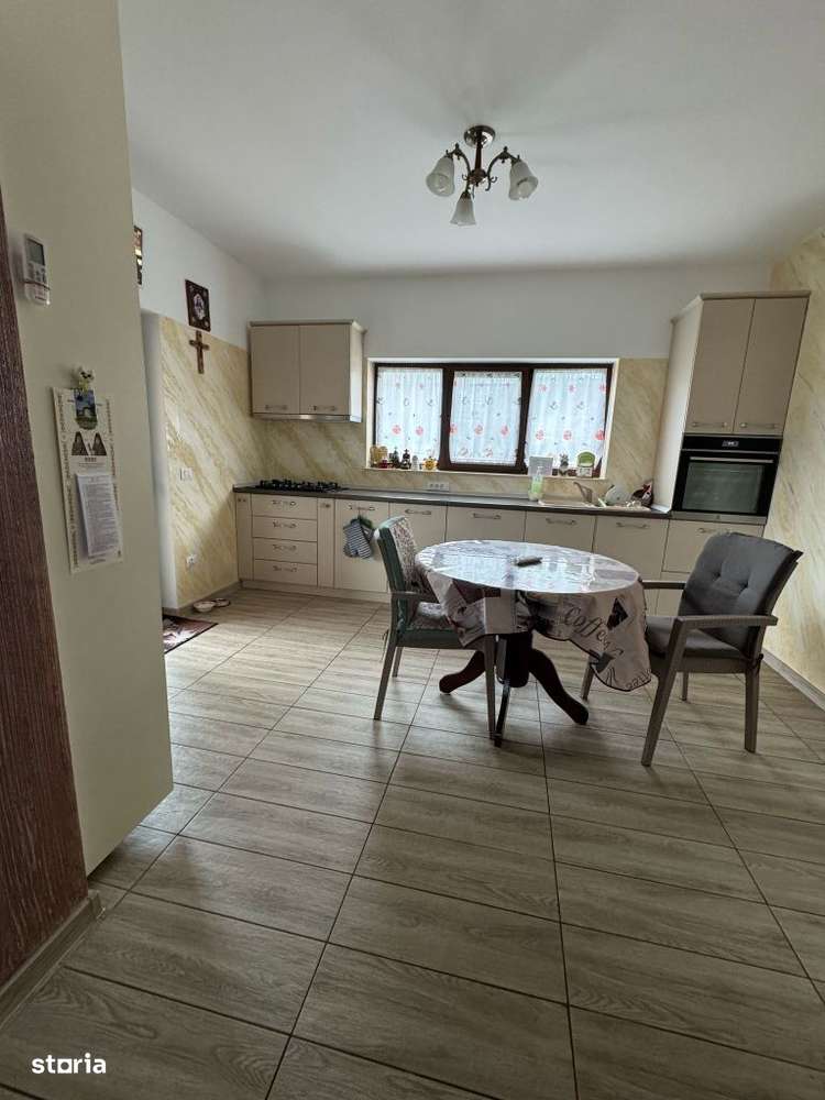 Vand Casa langa Sediul Dedeman { spital , tic tac , centru } - Imagine principală: 5/19