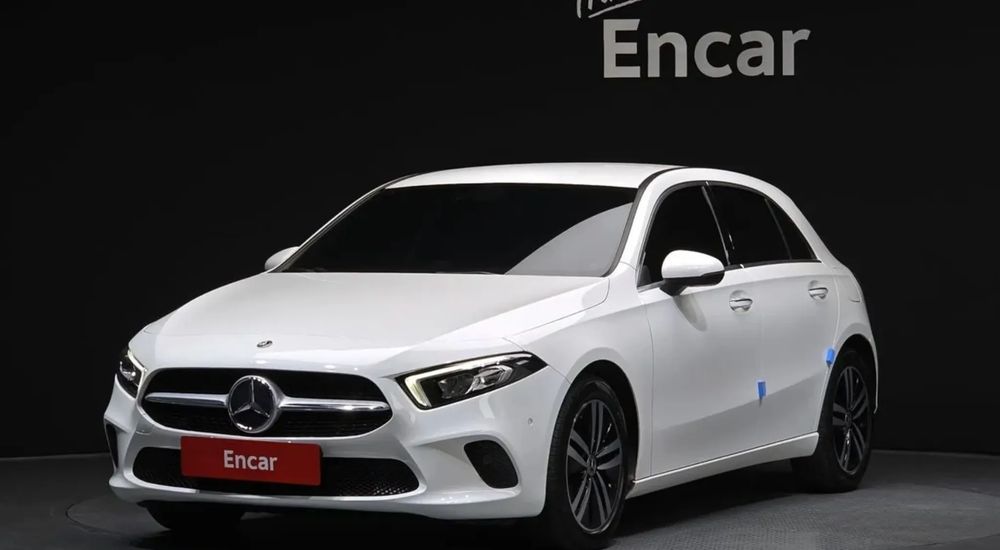 Mercedes-Benz A W177 220 4Matic 7G-DCT AMG Line 2021