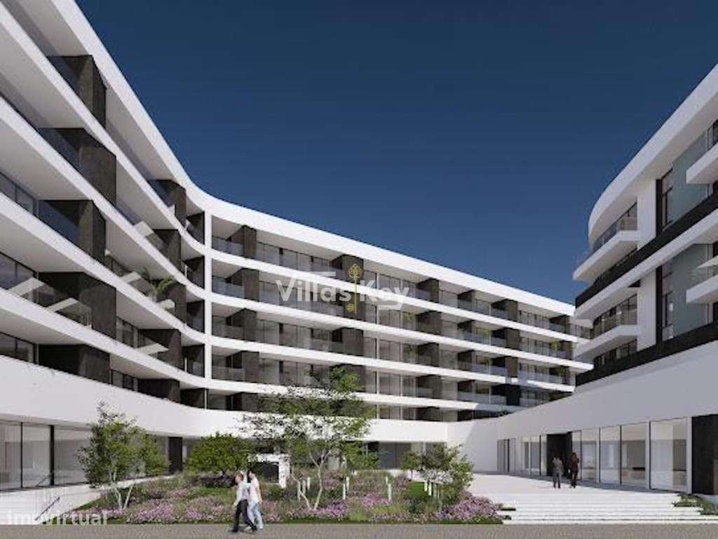 Loja ao lado da Marina em uma zona muito movimentada com montras am... - Grande imagem: 5/13