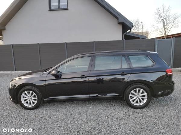 Volkswagen Passat 2.0 TDI SCR Trendline - 4