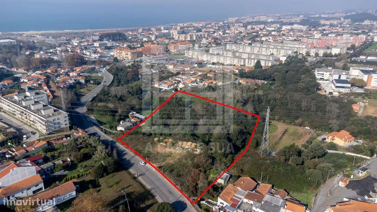 Terreno com 13.000 m2 na entrada de Espinho e ideal para investidores - Grande imagem: 3/12