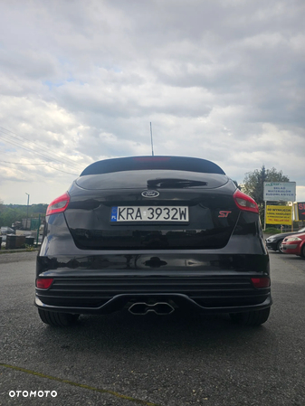 Ford Focus 2.0 TDCi ST - 8