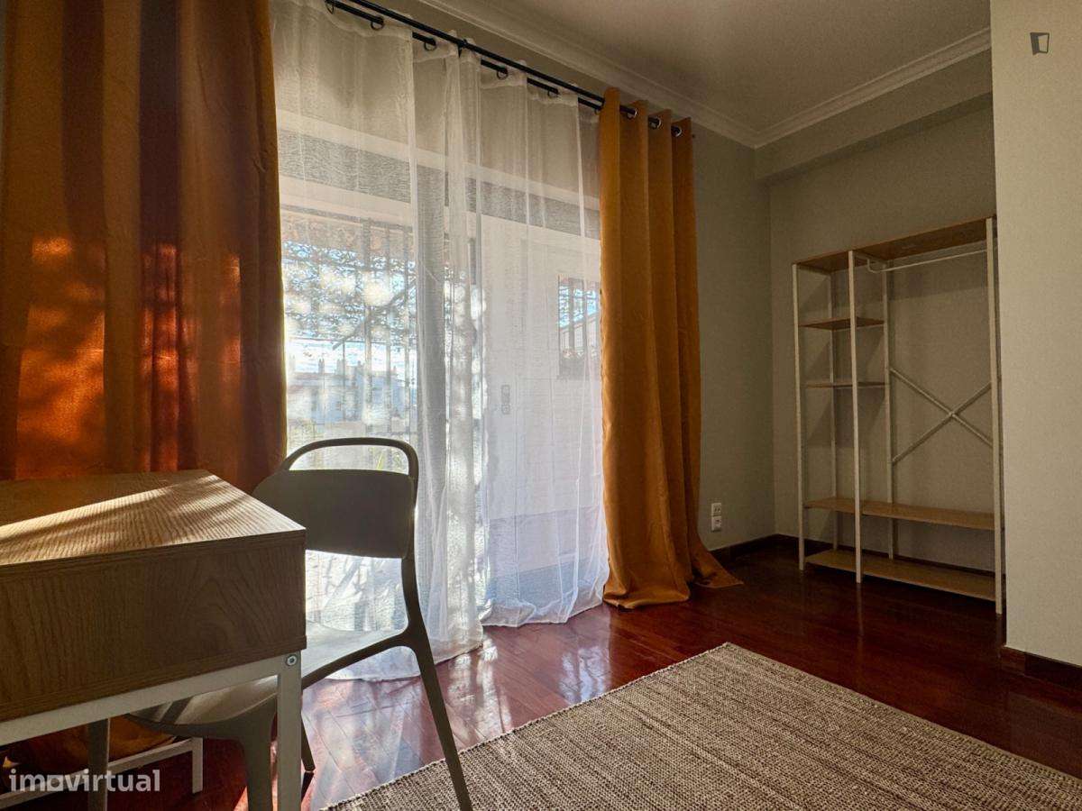 Quarto - localizado em Olivais Coimbra - Grande imagem: 4/10