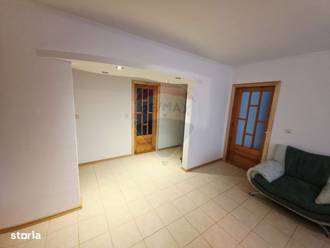 Apartament cu 4 camere de vânzare în zona Calea Romanului-12