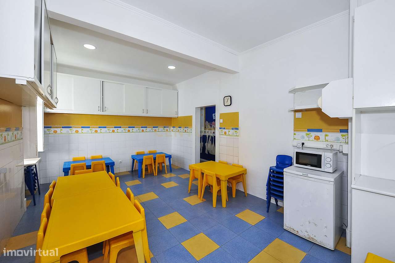 Imóvel com negócio (colégio)– Centro da Parede, Cascais-52