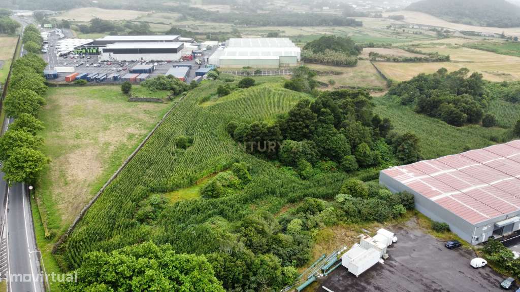 Terreno, 26 800 m², Pico da Pedra - Grande imagem: 4/14