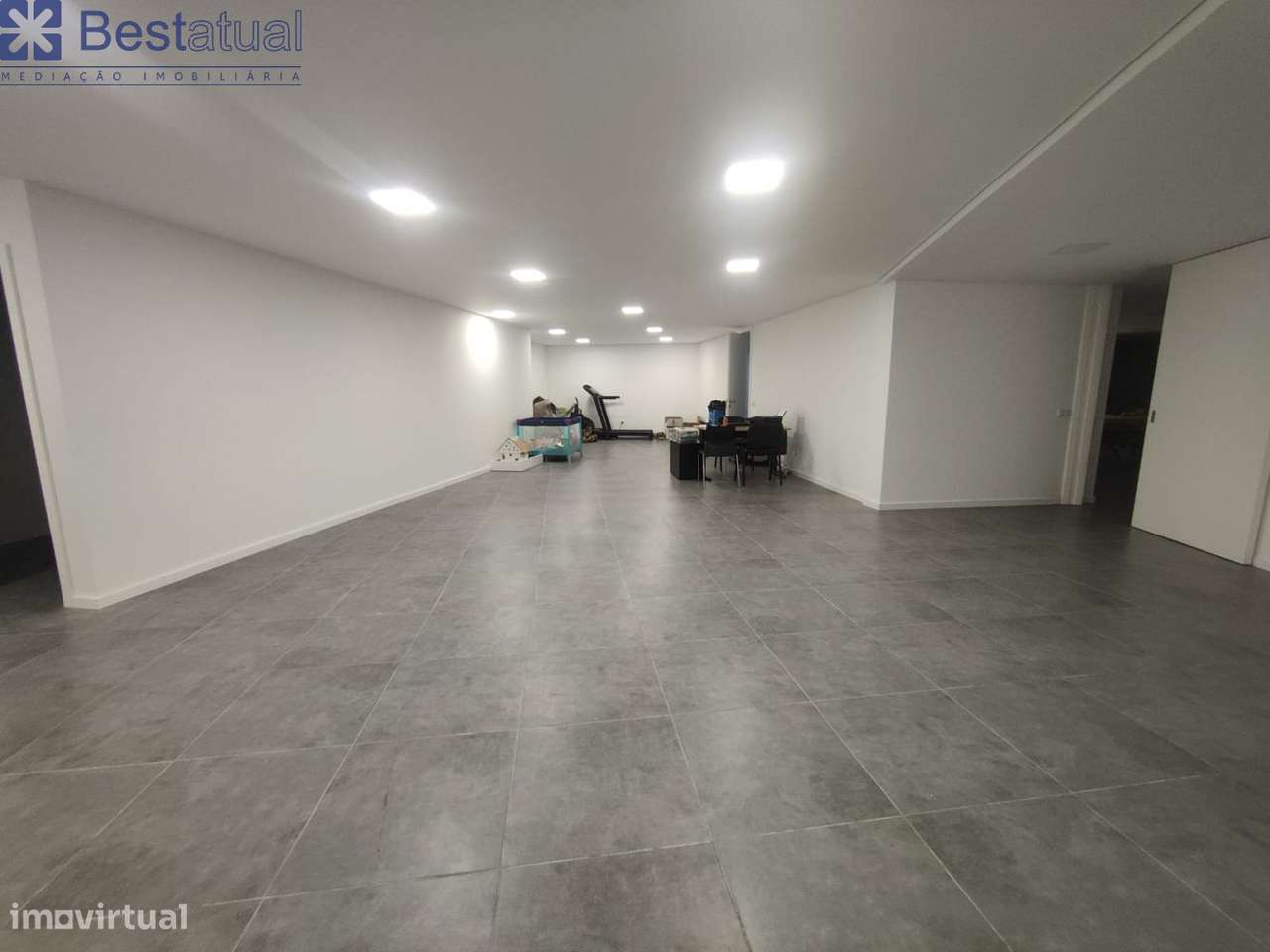 Moradia T 3 -4 frentes- de Luxo c/Piscina - Sande São Lourenço-46