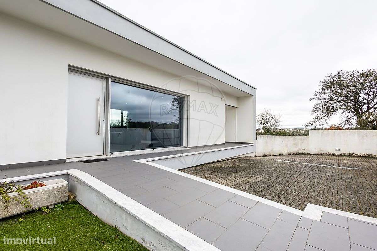 Moradia – Leiria, Ulmeiro - Mais