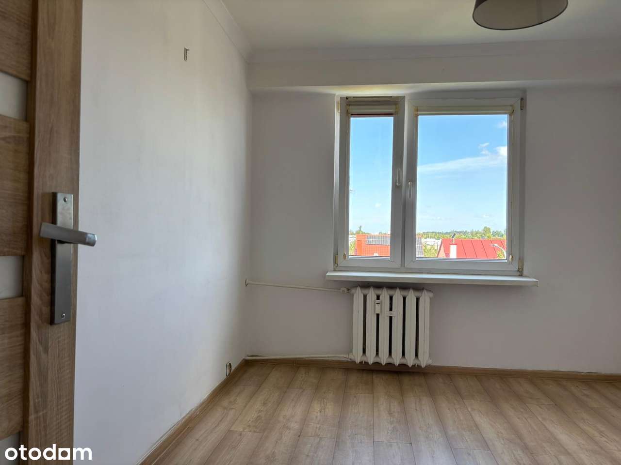 3 pok . balkon oddzielna widna kuchnia dobra lokalizacja-12